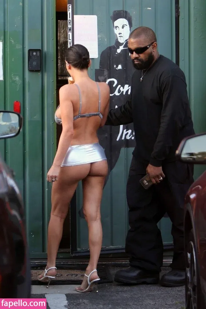 Bianca Censori Onlyfans Photo Gallery 