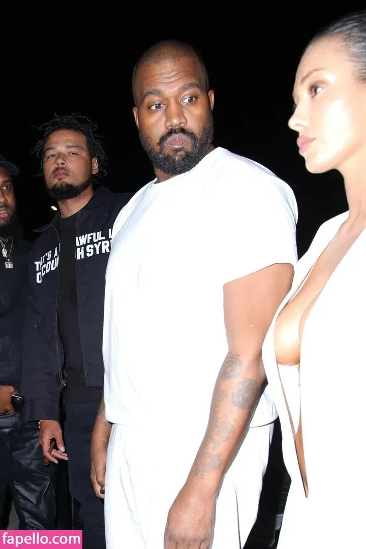 Bianca Censori Onlyfans Photo Gallery 