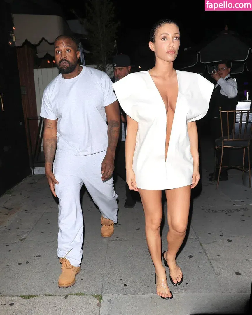 Bianca Censori Onlyfans Photo Gallery 