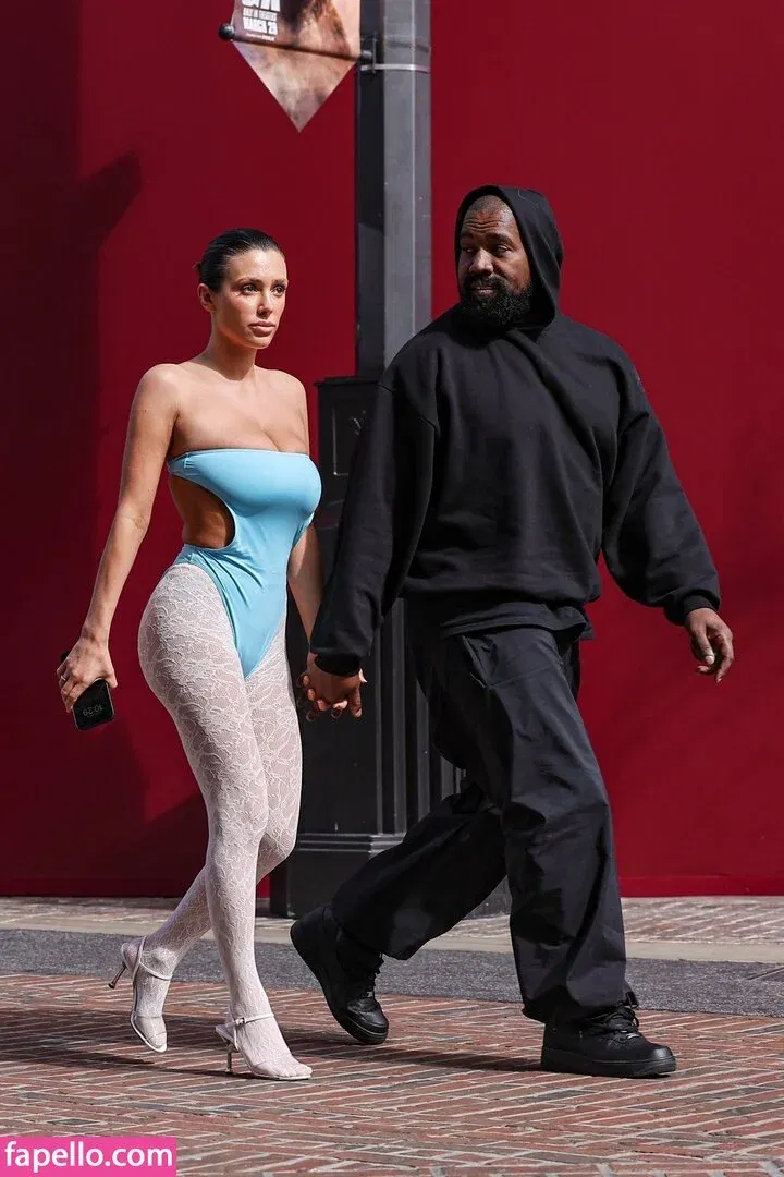 Bianca Censori Onlyfans Photo Gallery 