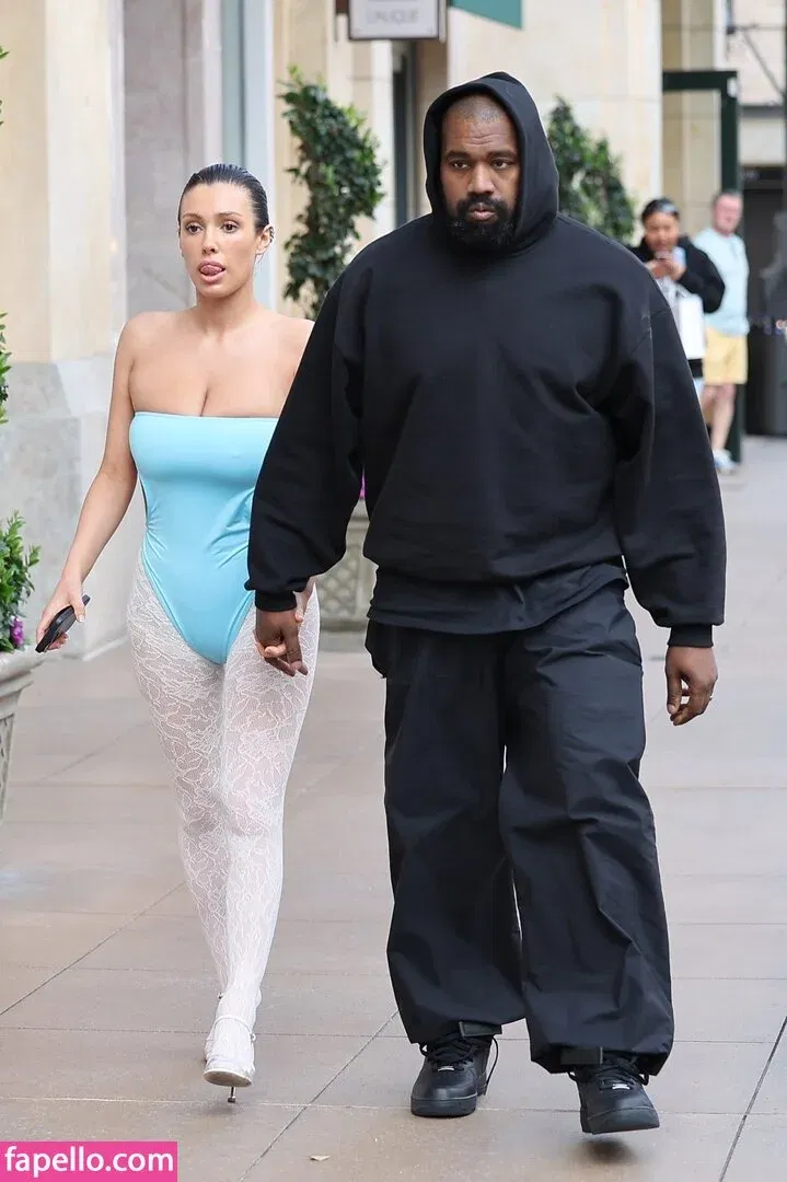 Bianca Censori Onlyfans Photo Gallery 