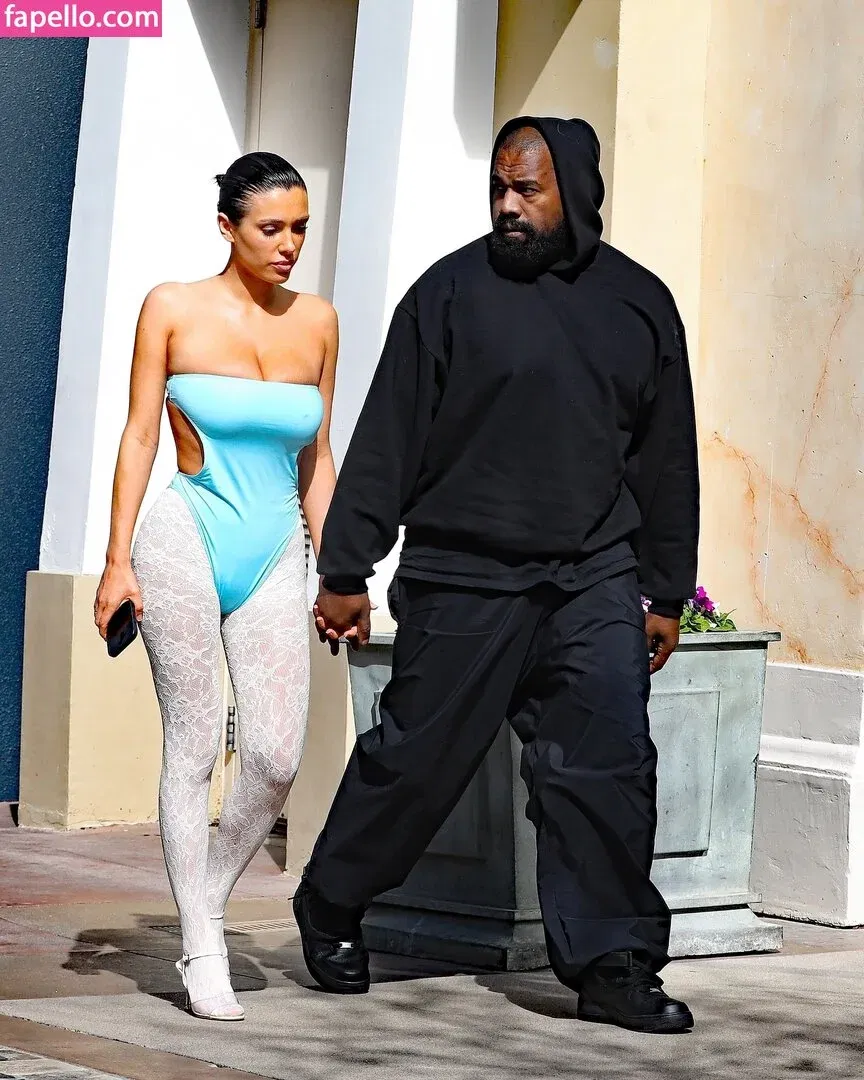 Bianca Censori Onlyfans Photo Gallery 