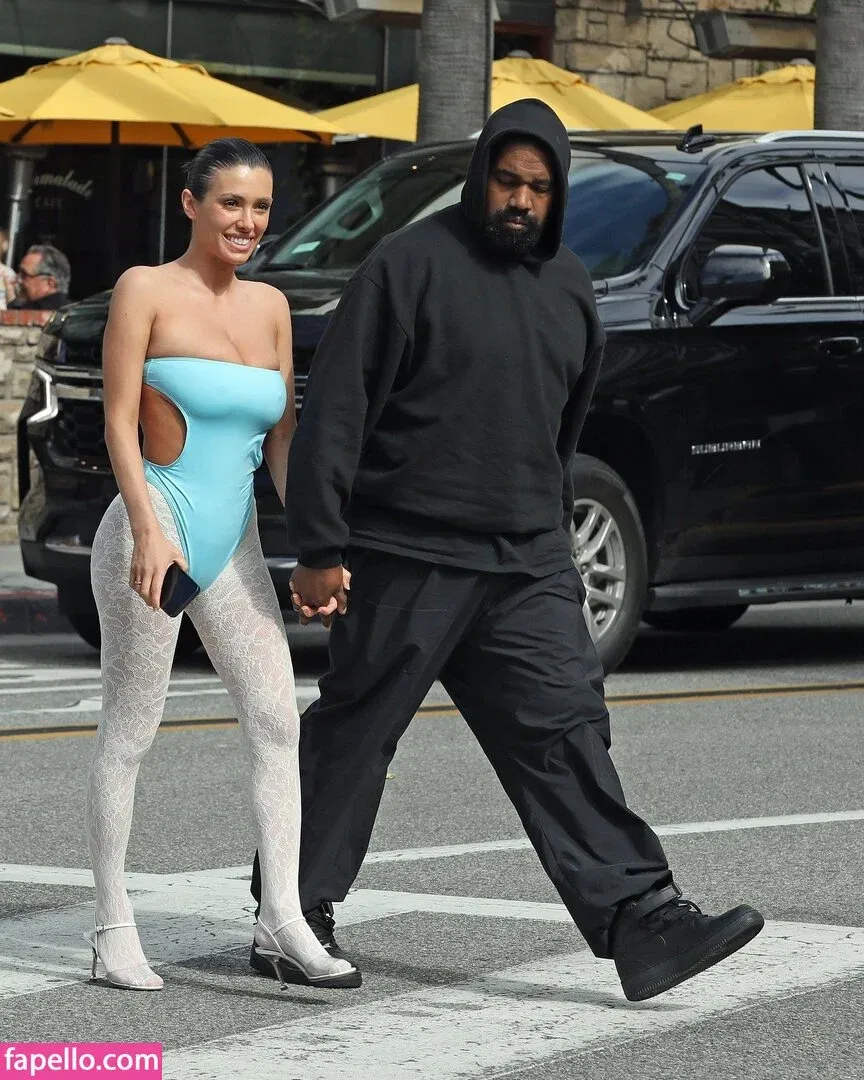 Bianca Censori Onlyfans Photo Gallery 