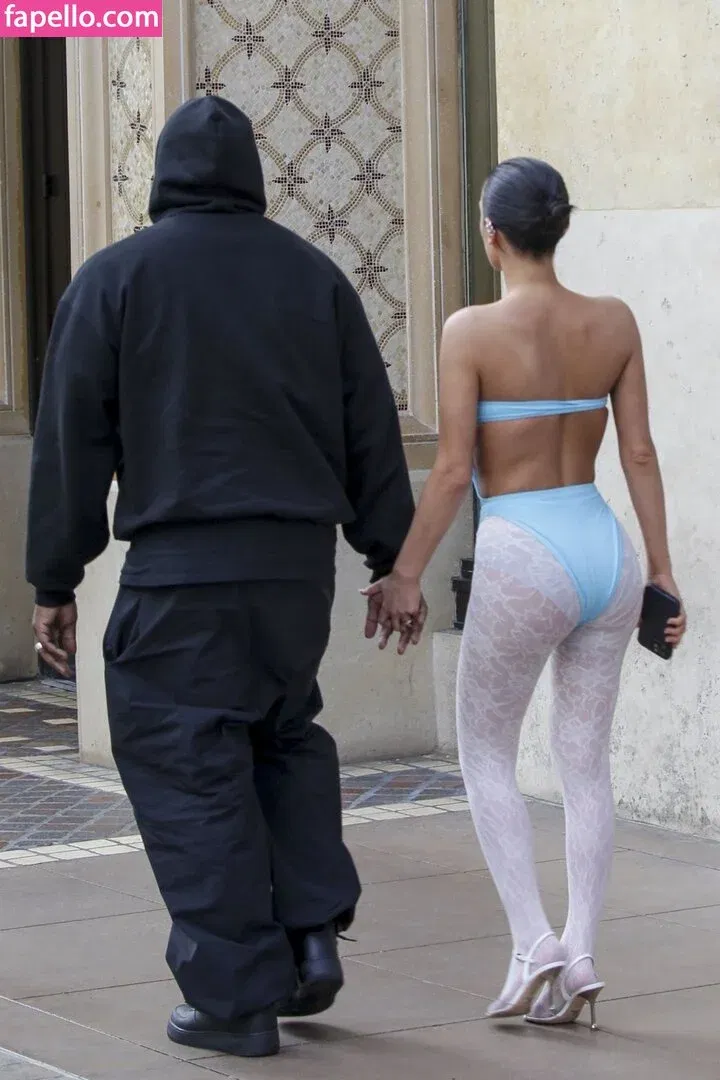 Bianca Censori Onlyfans Photo Gallery 