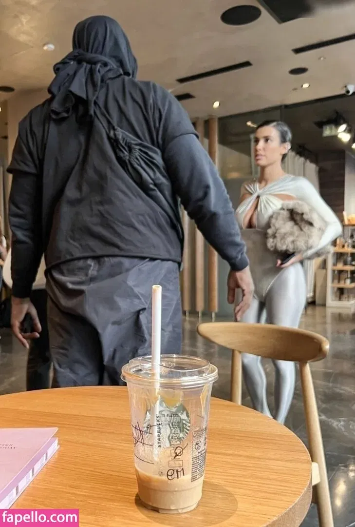 Bianca Censori Onlyfans Photo Gallery 