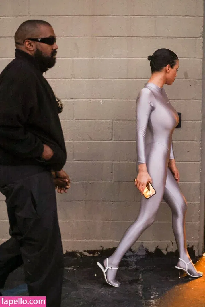 Bianca Censori Onlyfans Photo Gallery 