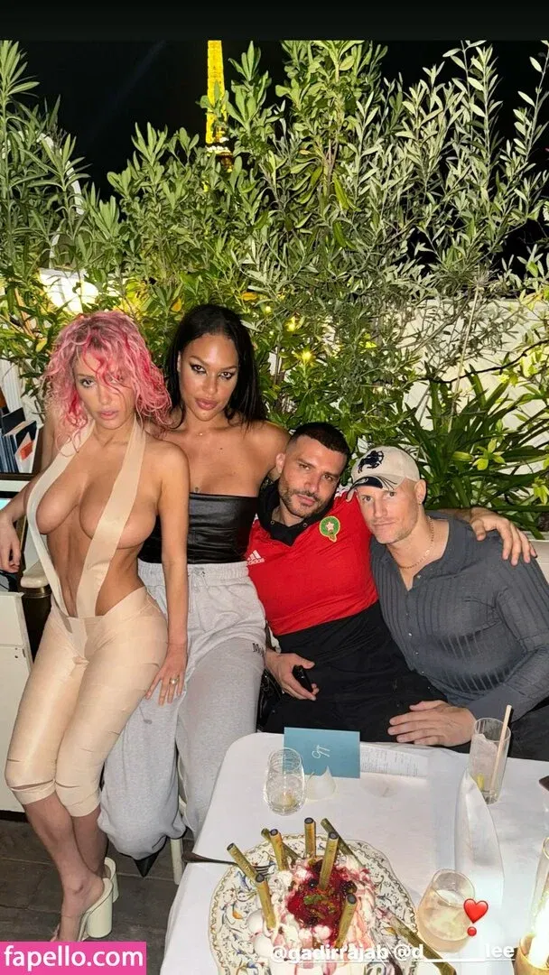 Bianca Censori Onlyfans Photo Gallery 