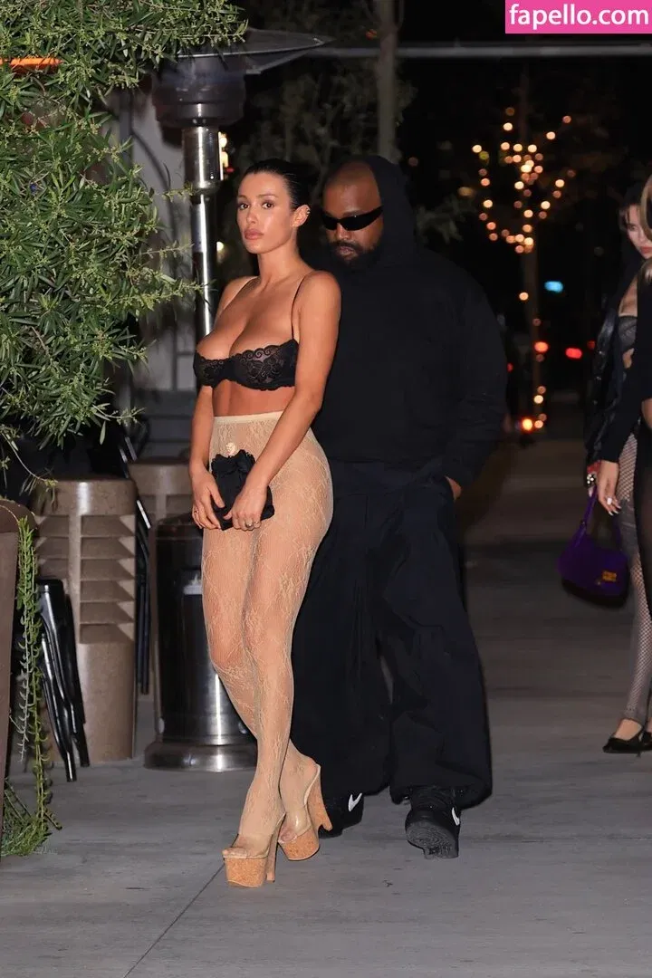 Bianca Censori Onlyfans Photo Gallery 