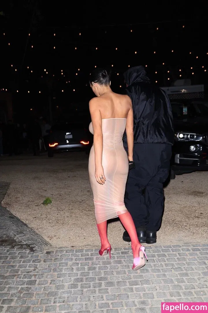 Bianca Censori Onlyfans Photo Gallery 