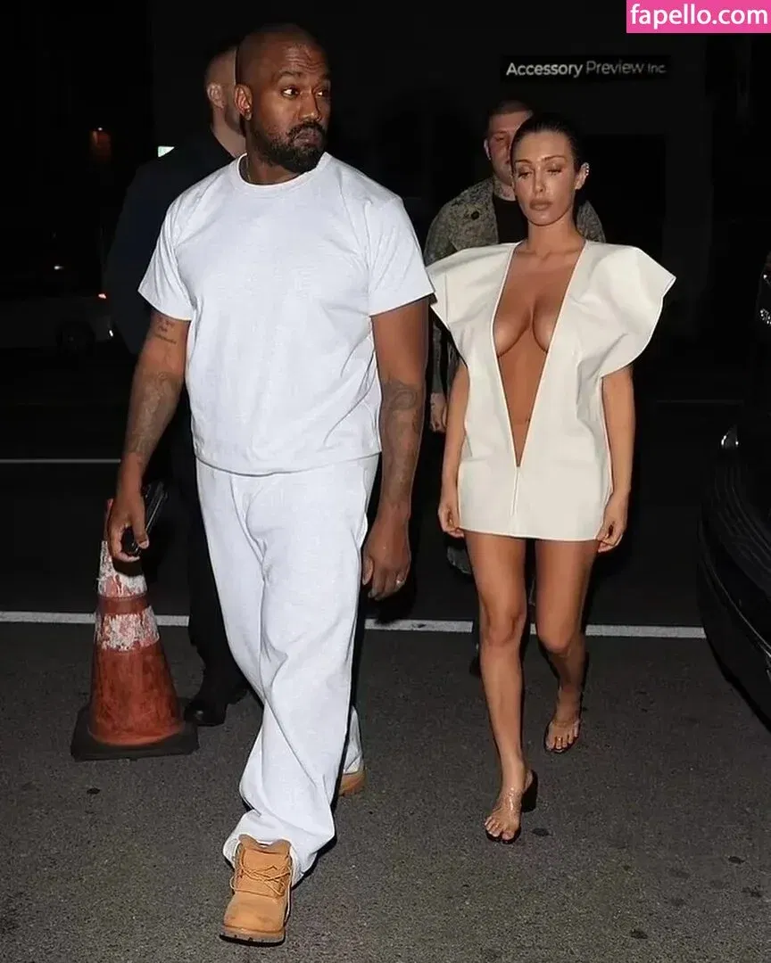 Bianca Censori Onlyfans Photo Gallery 