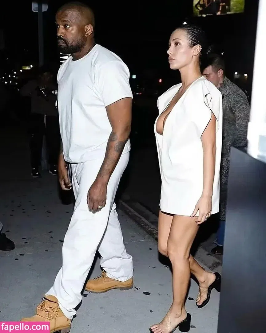 Bianca Censori Onlyfans Photo Gallery 