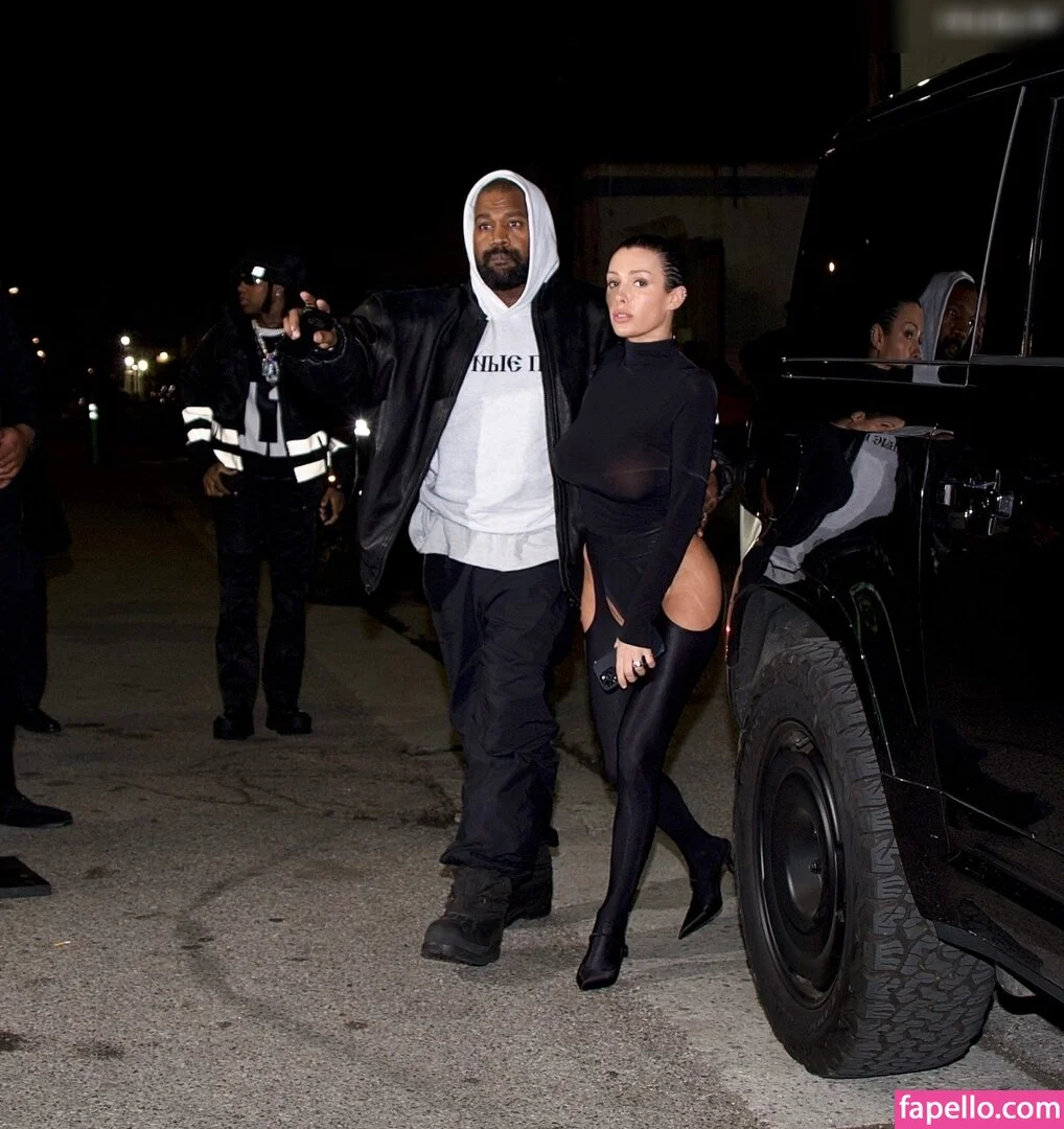 Bianca Censori Onlyfans Photo Gallery 