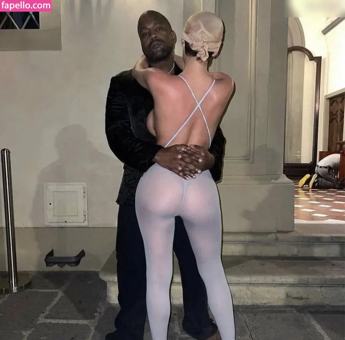 Bianca Censori Onlyfans Photo Gallery 