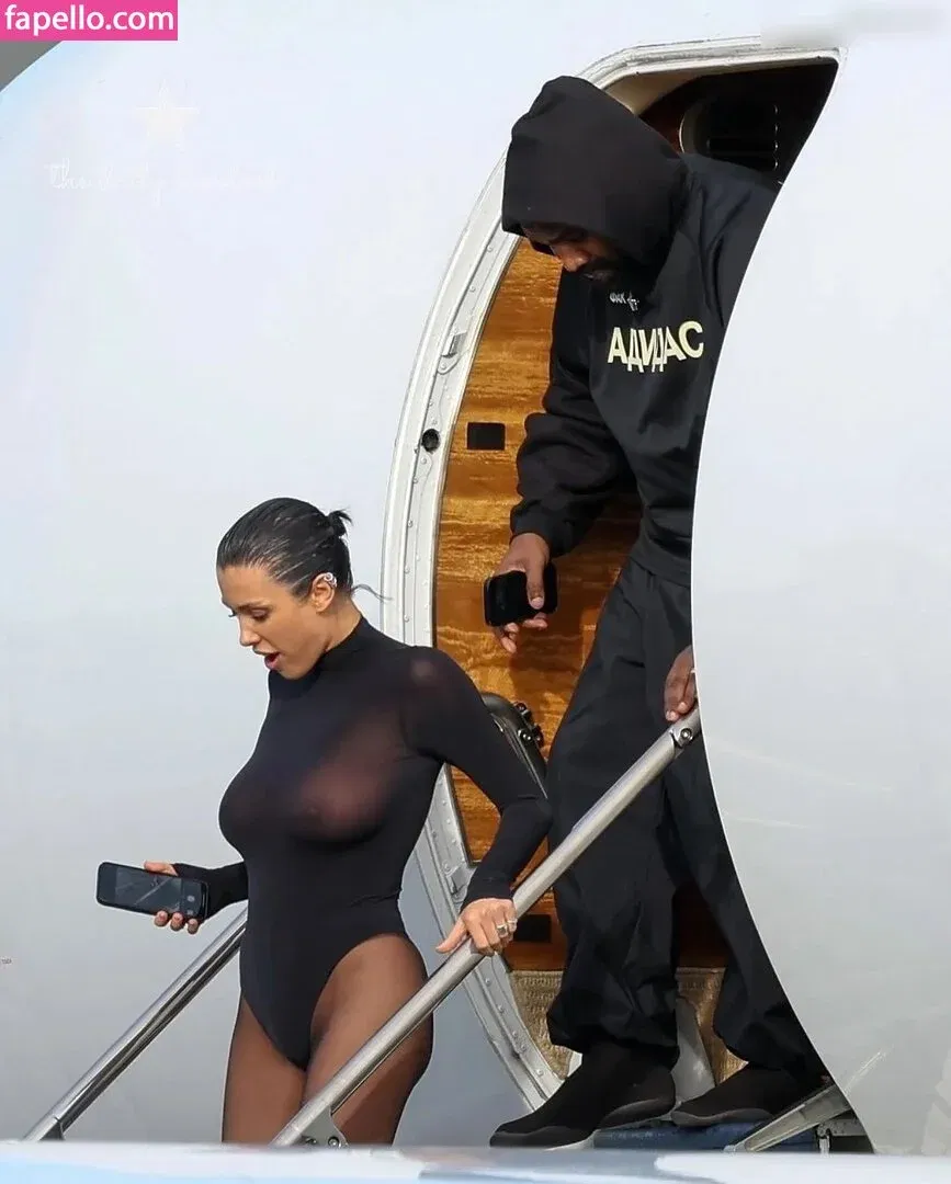 Bianca Censori Onlyfans Photo Gallery 