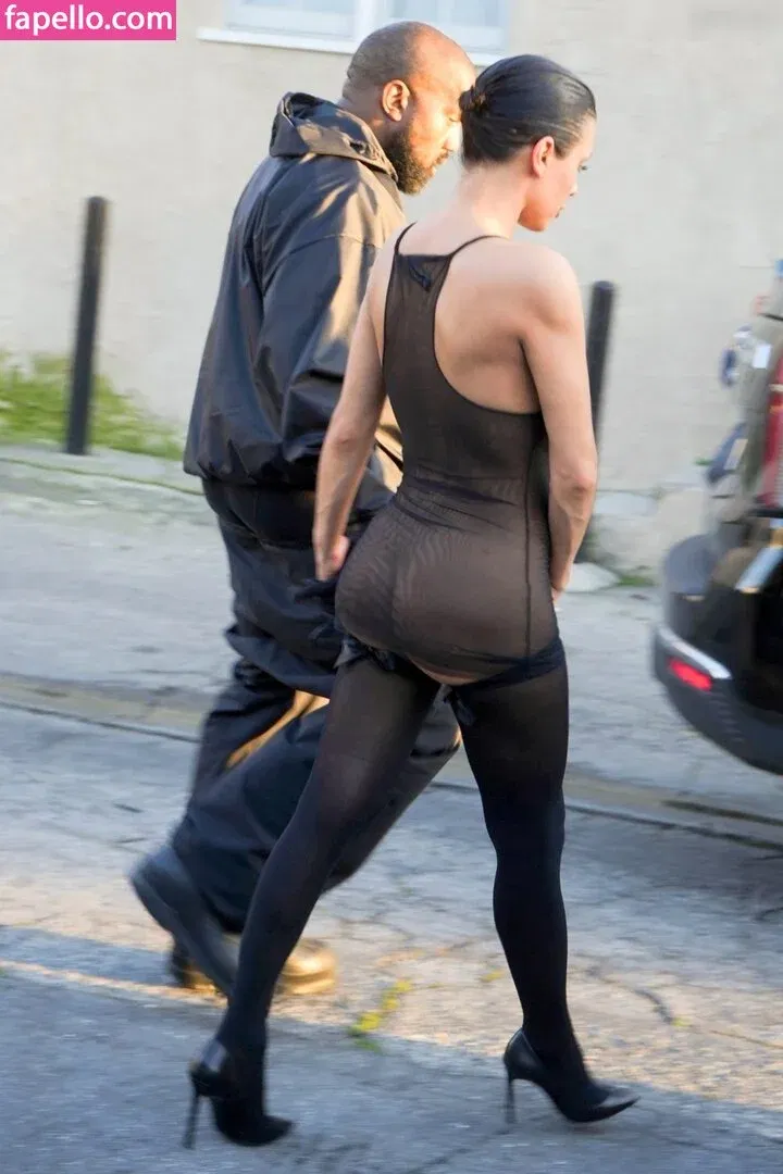 Bianca Censori Onlyfans Photo Gallery 