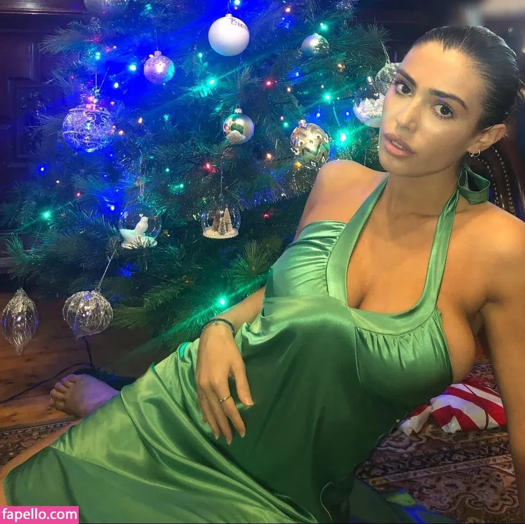 Bianca Censori Onlyfans Photo Gallery 