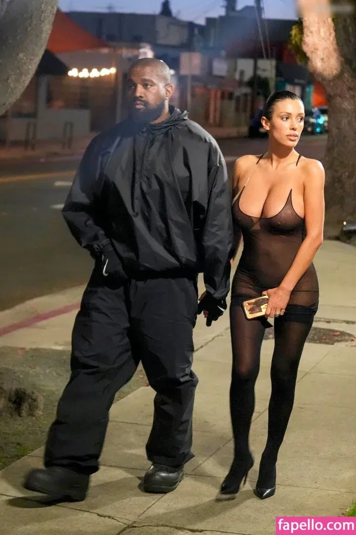 Bianca Censori Onlyfans Photo Gallery 