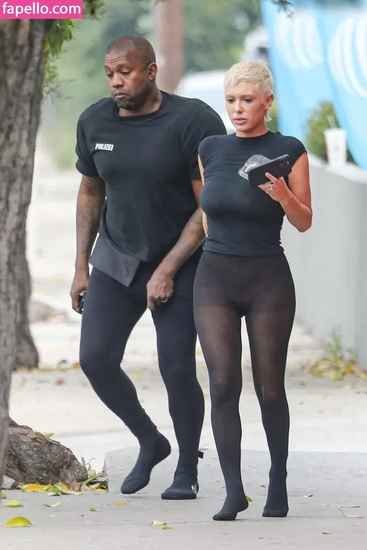 Bianca Censori Onlyfans Photo Gallery 