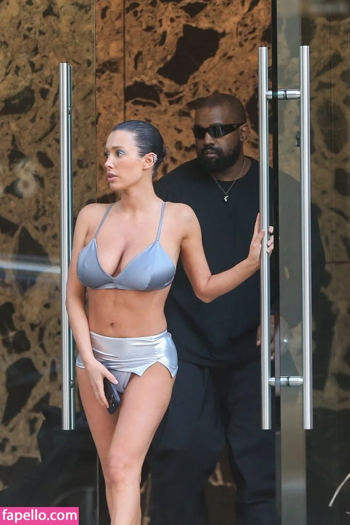 Bianca Censori Onlyfans Photo Gallery 