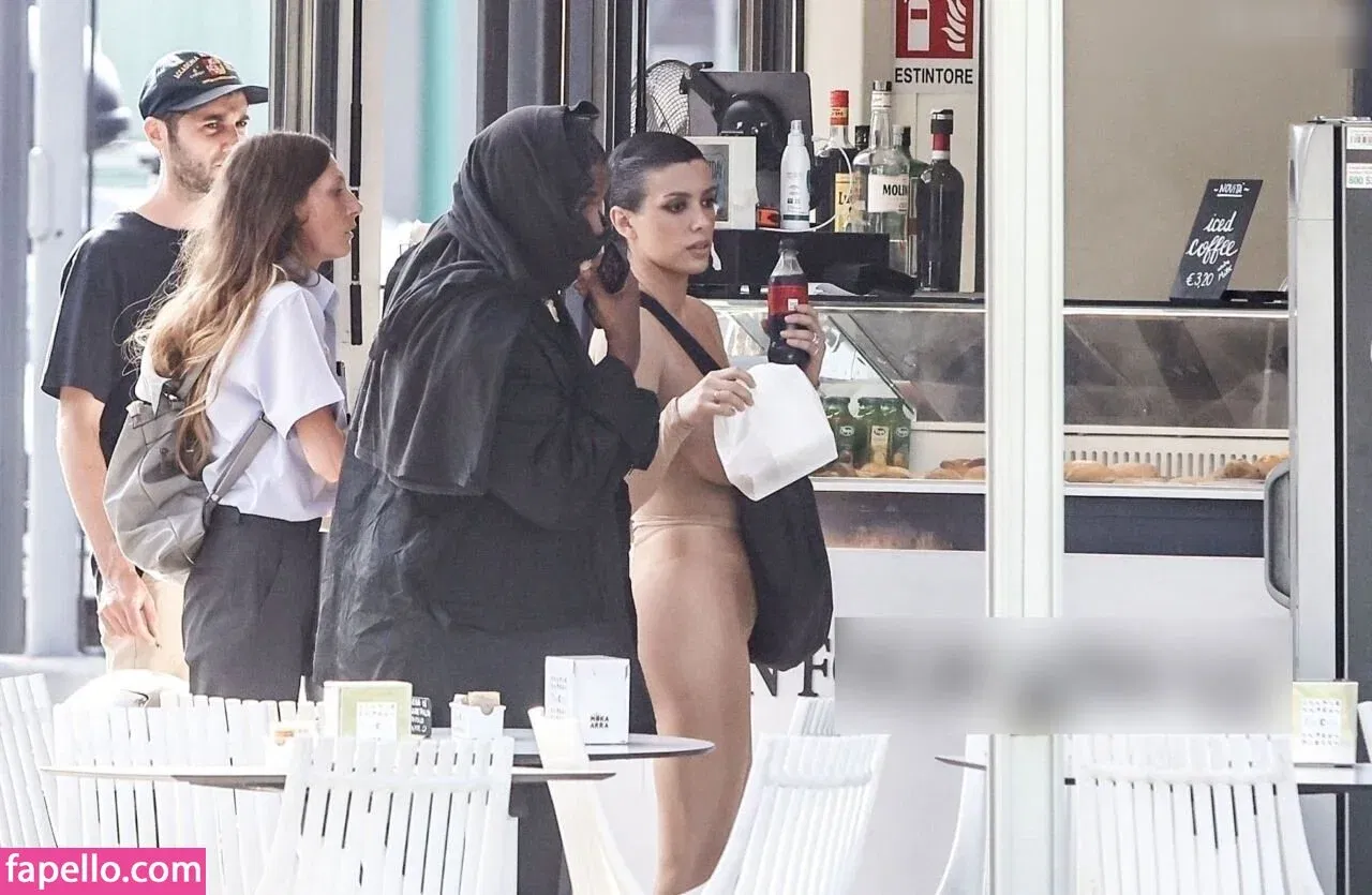 Bianca Censori Onlyfans Photo Gallery 