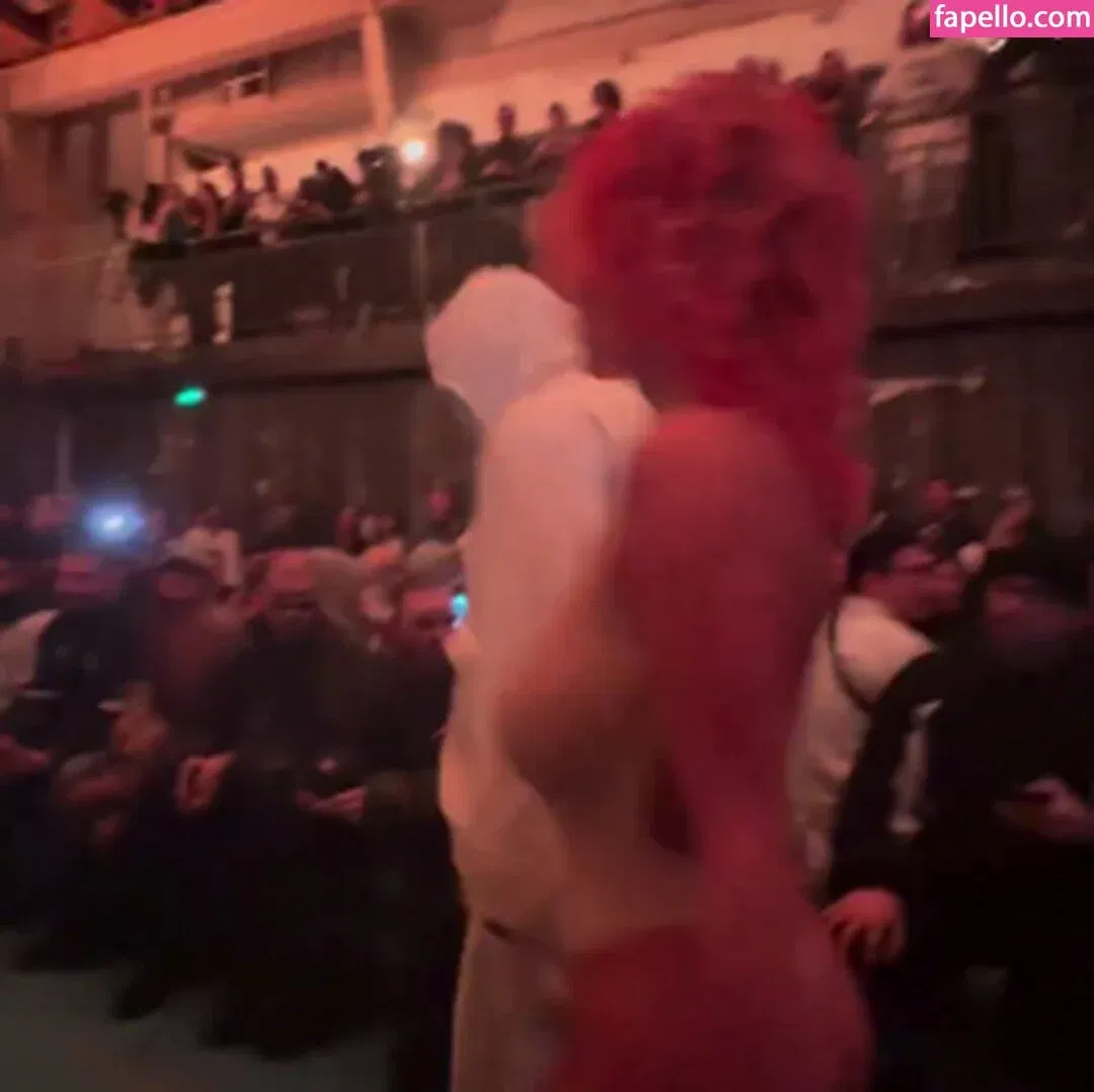 Bianca Censori Onlyfans Photo Gallery 