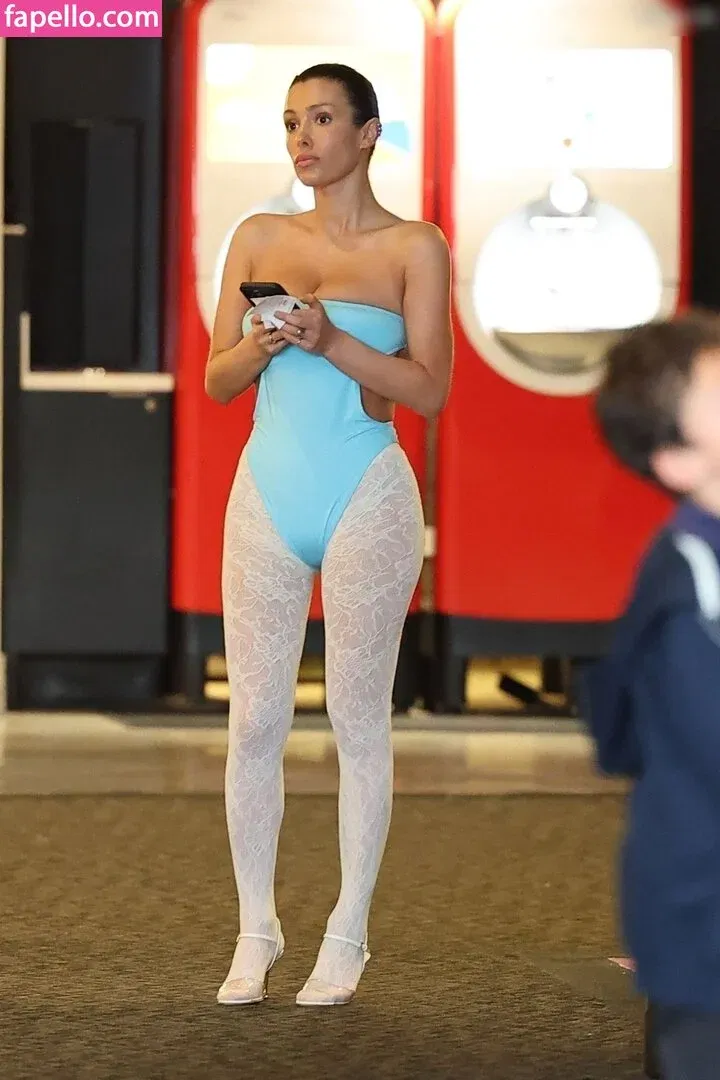 Bianca Censori Onlyfans Photo Gallery 