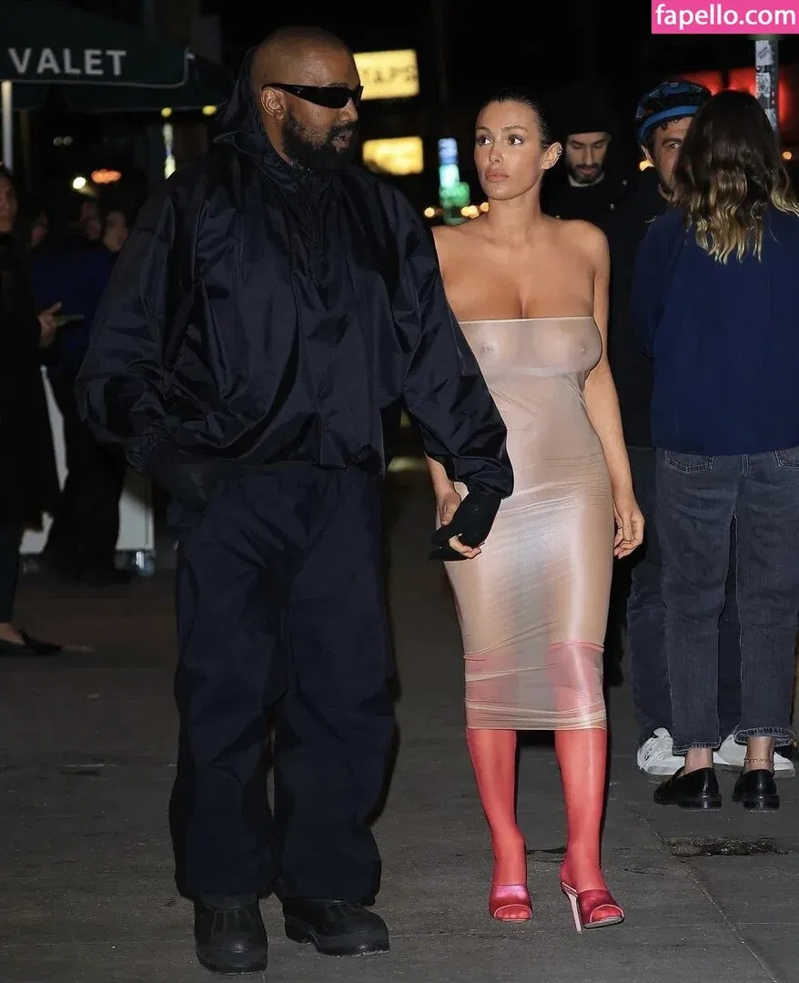 Bianca Censori Onlyfans Photo Gallery 