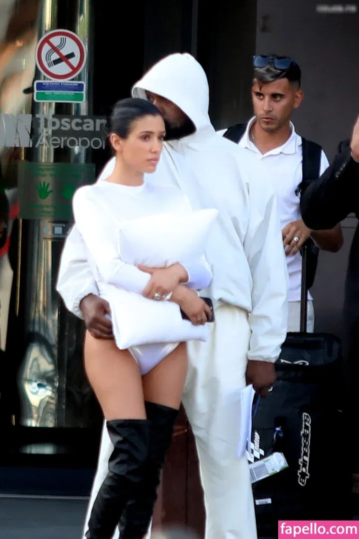 Bianca Censori Onlyfans Photo Gallery 