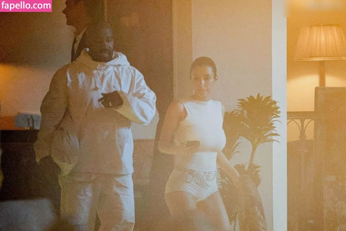 Bianca Censori Onlyfans Photo Gallery 