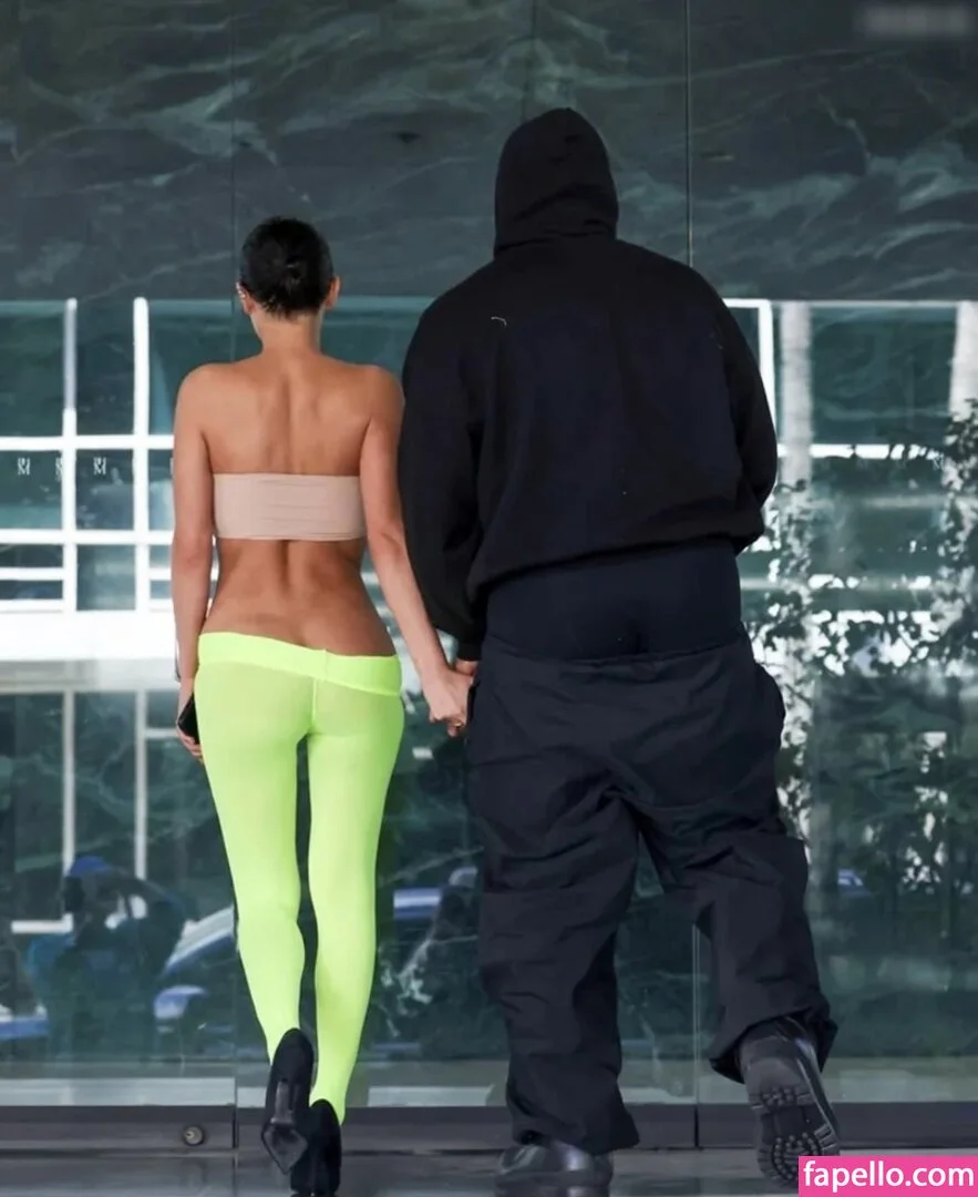 Bianca Censori Onlyfans Photo Gallery 