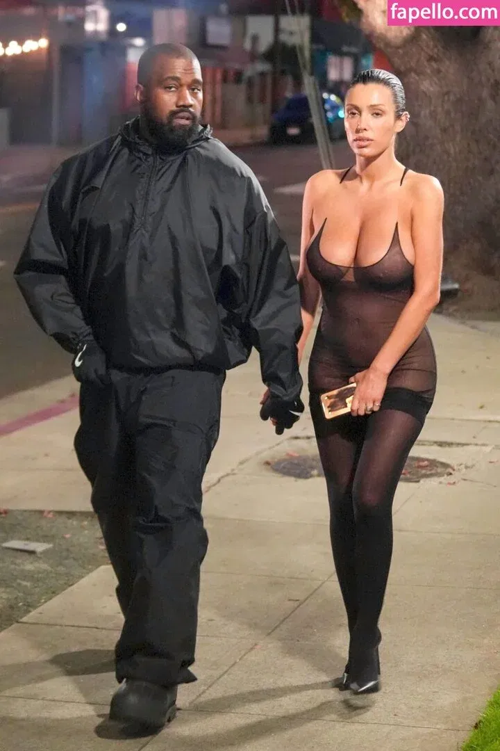 Bianca Censori Onlyfans Photo Gallery 