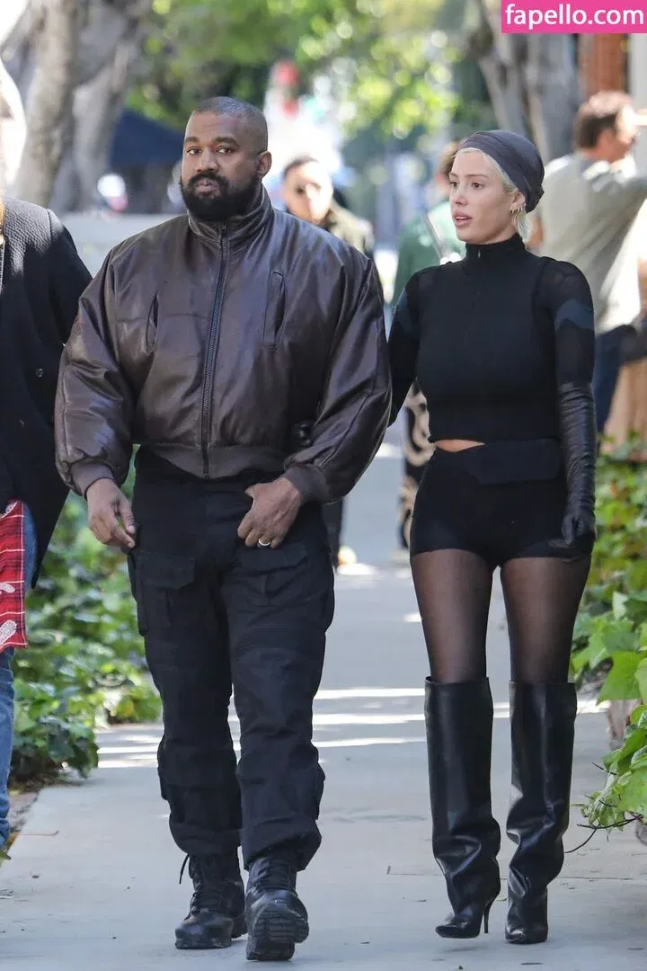 Bianca Censori Onlyfans Photo Gallery 