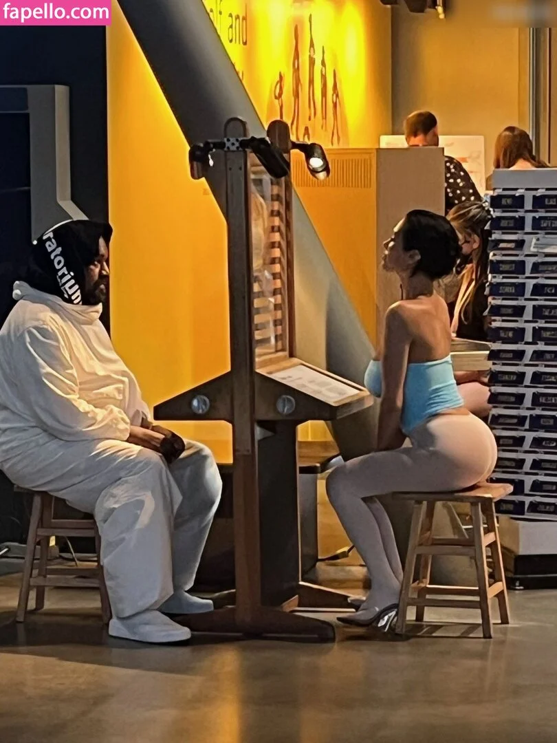 Bianca Censori Onlyfans Photo Gallery 