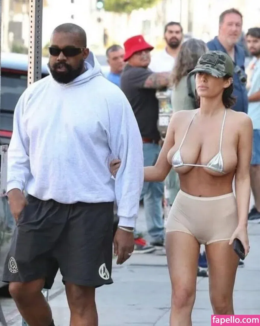 Bianca Censori Onlyfans Photo Gallery 