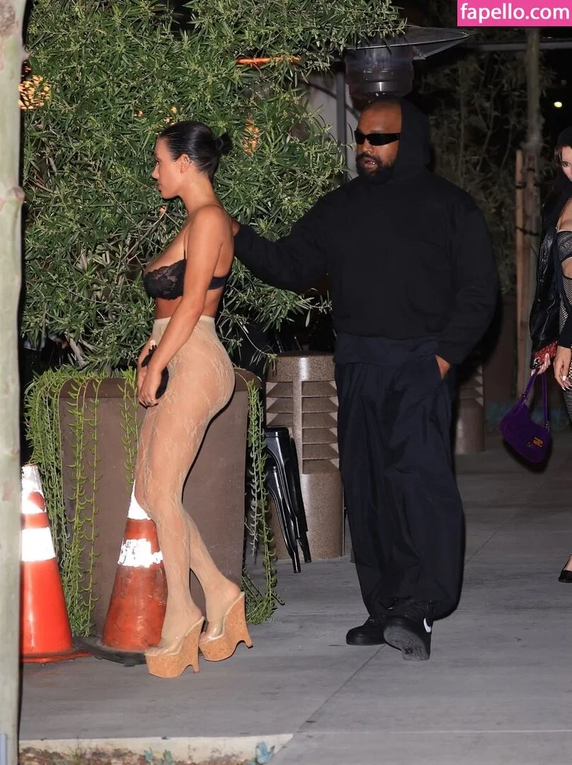 Bianca Censori Onlyfans Photo Gallery 