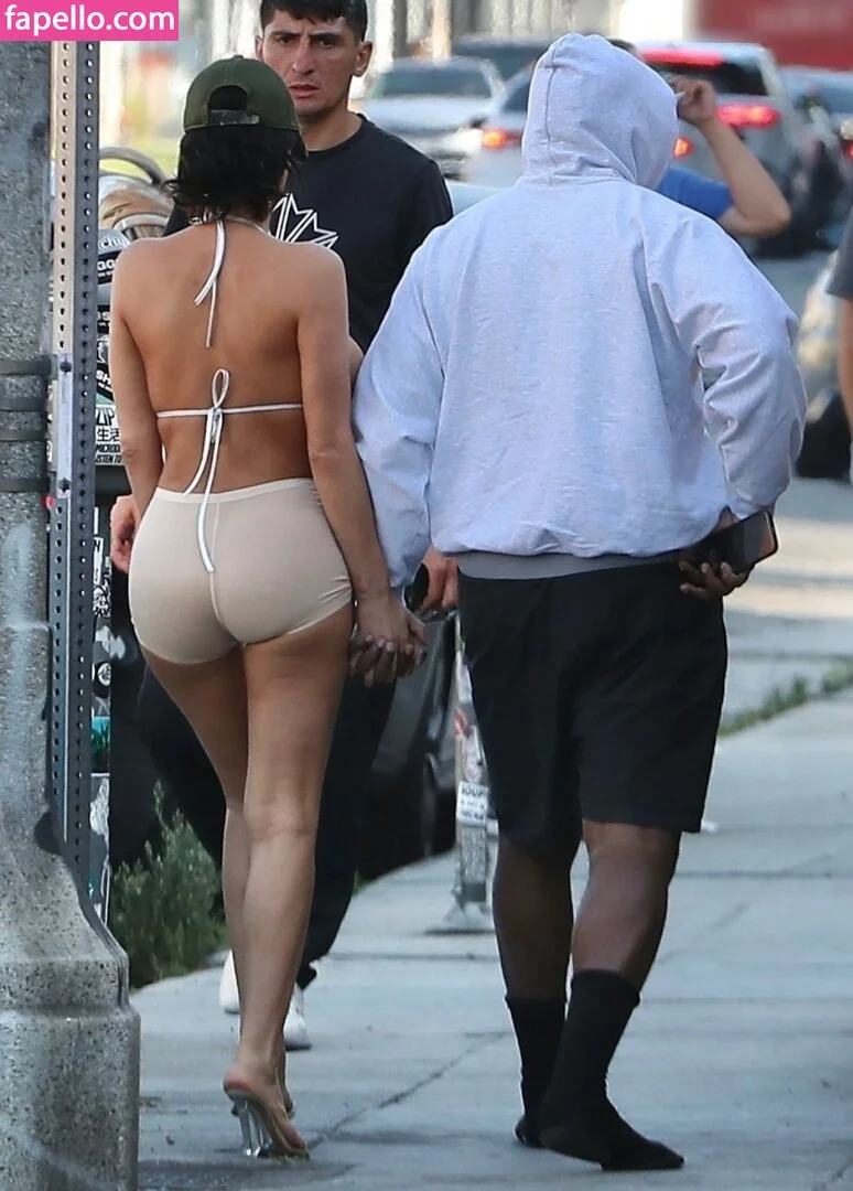 Bianca Censori Onlyfans Photo Gallery 