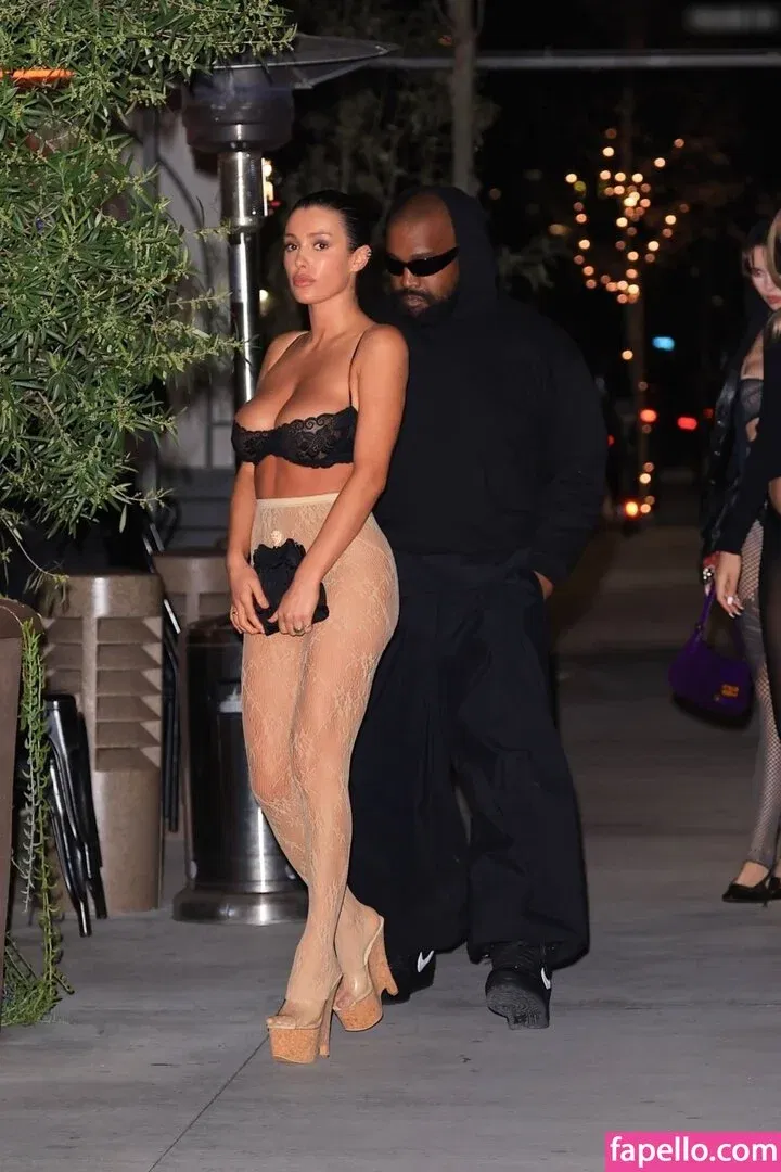 Bianca Censori Onlyfans Photo Gallery 