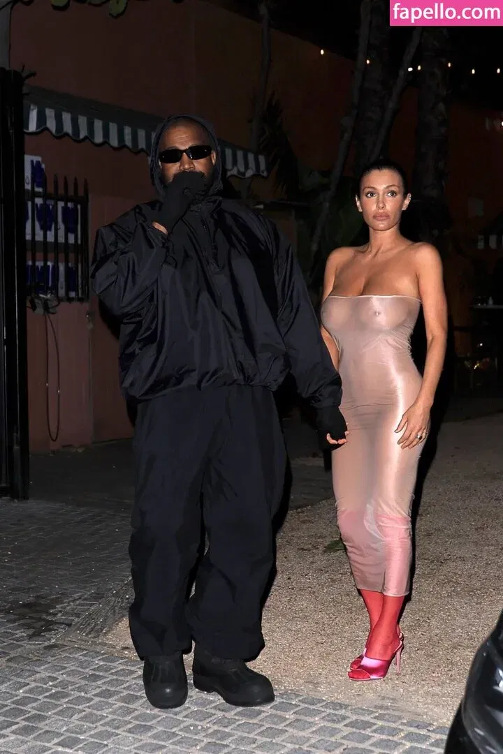 Bianca Censori Onlyfans Photo Gallery 