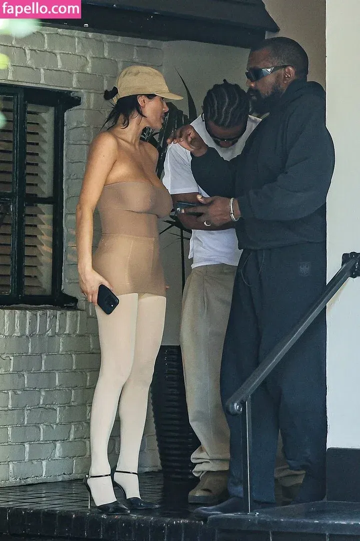 Bianca Censori Onlyfans Photo Gallery 