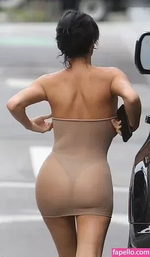 Bianca Censori Onlyfans Photo Gallery 