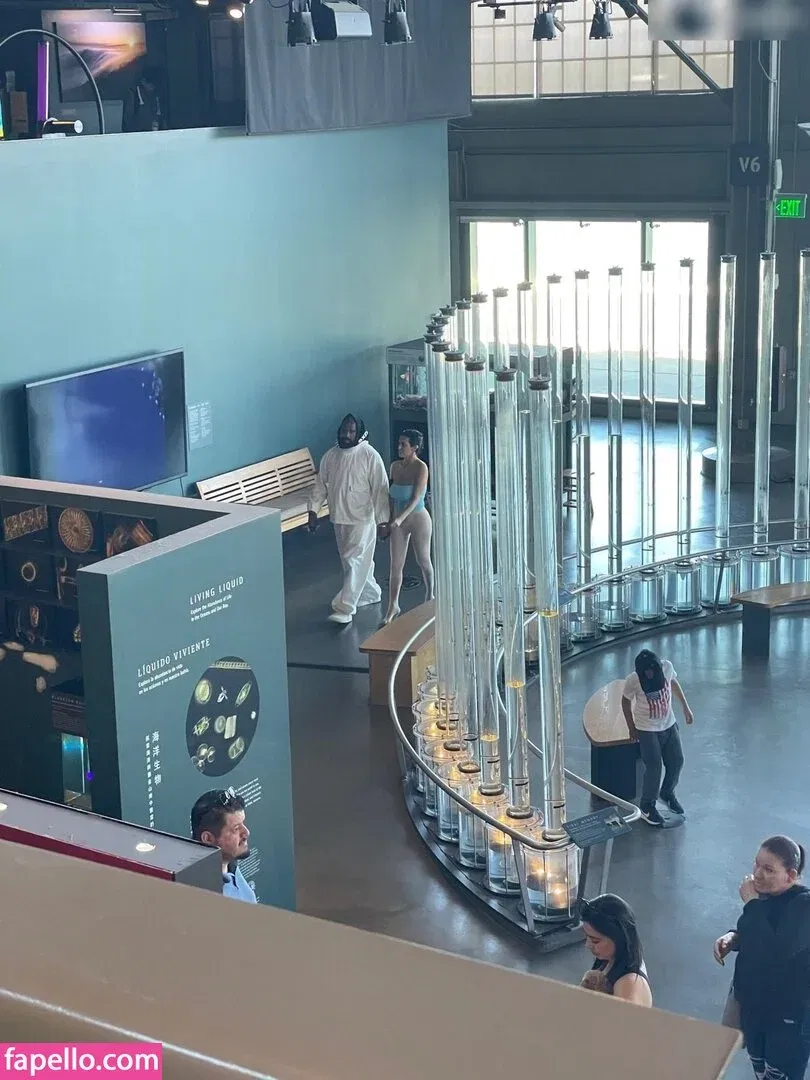 Bianca Censori Onlyfans Photo Gallery 