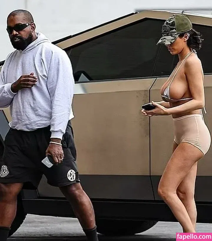 Bianca Censori Onlyfans Photo Gallery 