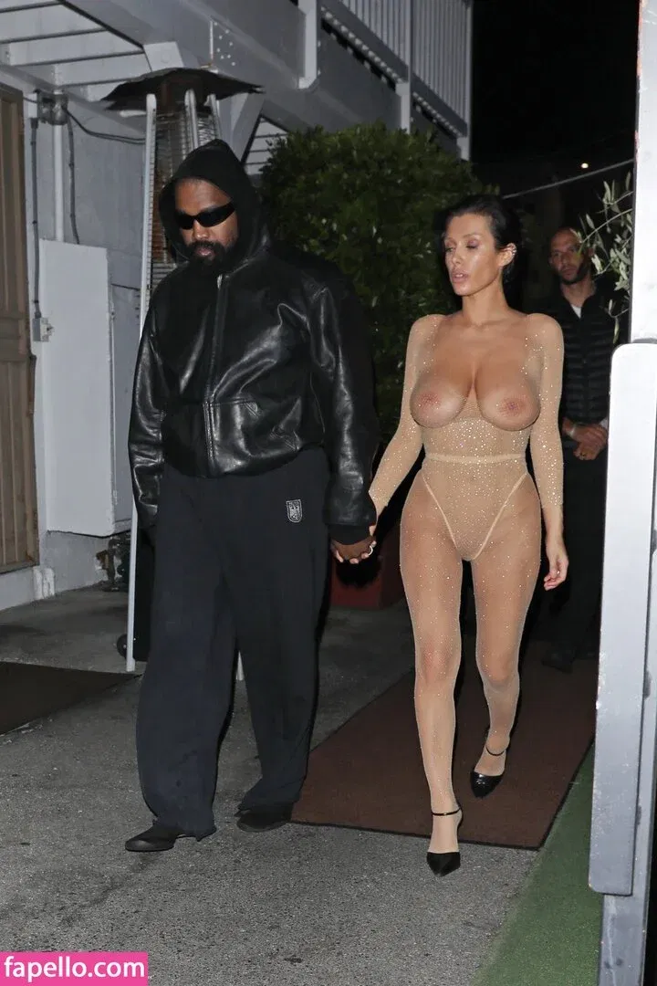 Bianca Censori Onlyfans Photo Gallery 