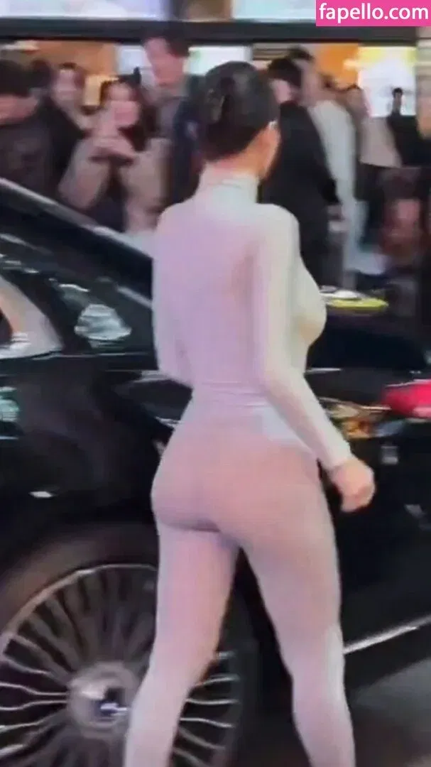 Bianca Censori Onlyfans Photo Gallery 