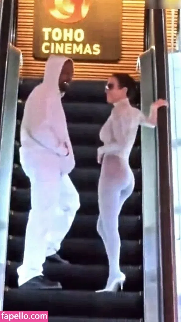 Bianca Censori Onlyfans Photo Gallery 