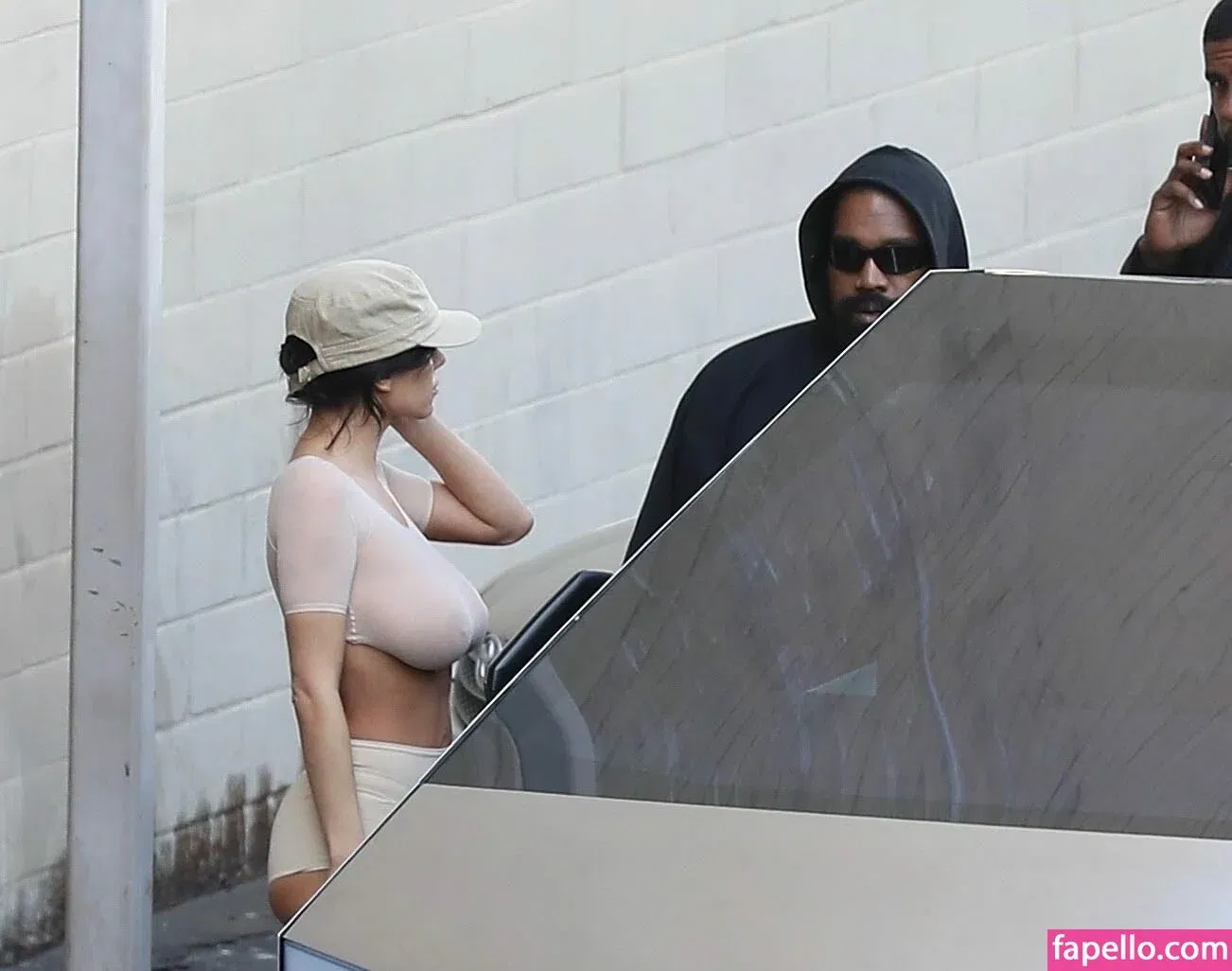 Bianca Censori Onlyfans Photo Gallery 