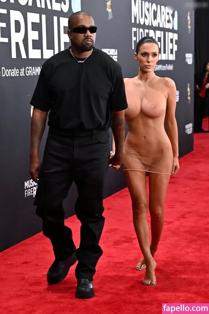 Bianca Censori Onlyfans Photo Gallery 