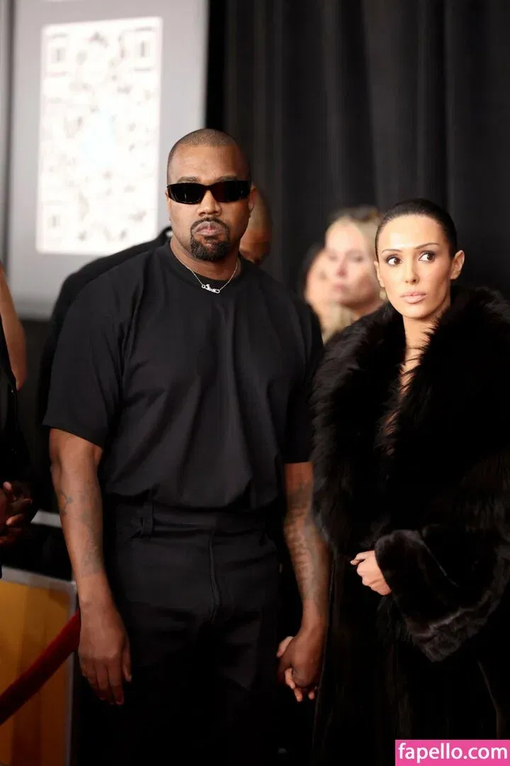 Bianca Censori Onlyfans Photo Gallery 