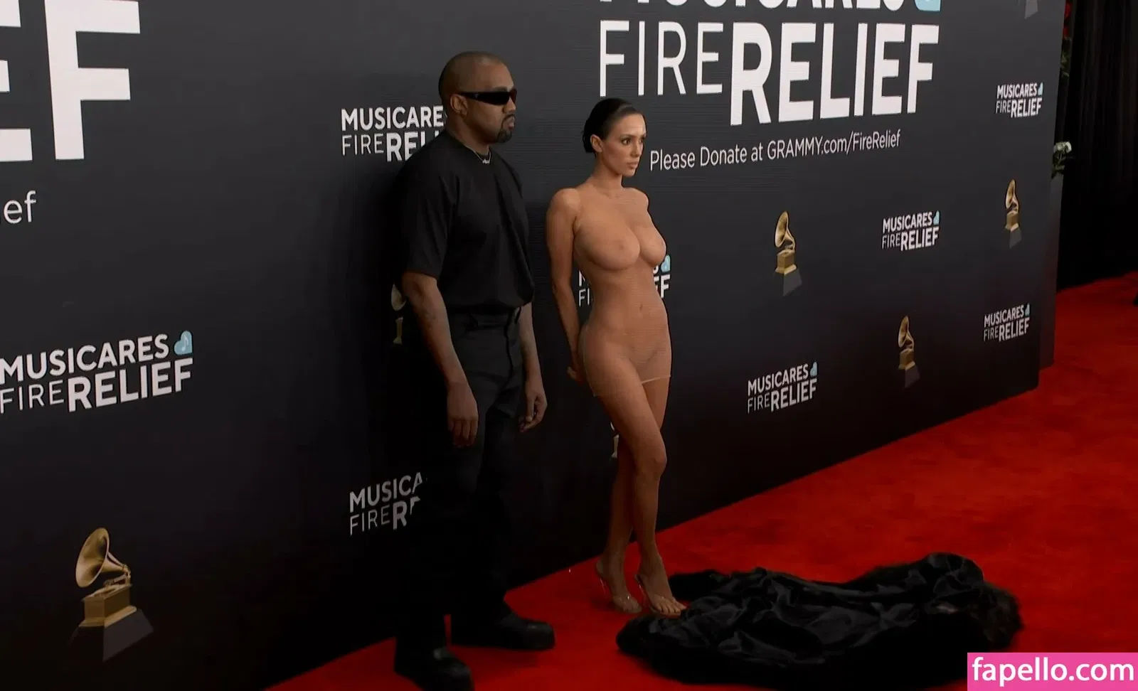 Bianca Censori Onlyfans Photo Gallery 