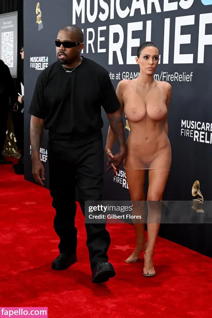 Bianca Censori Onlyfans Photo Gallery 